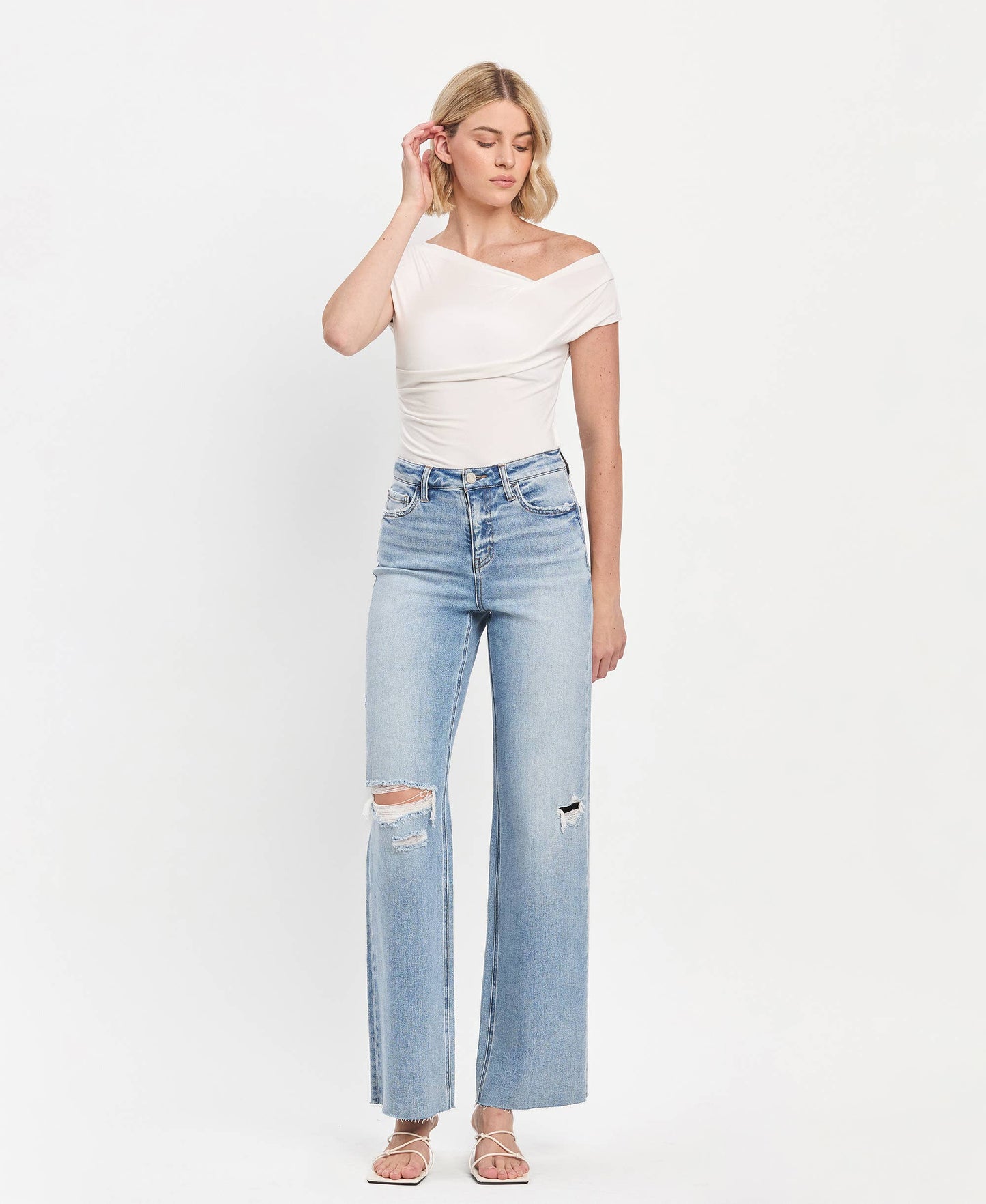 BETH HIGH RISE CLEAN CUT RAW HEM WIDE LEG JEANS T6597